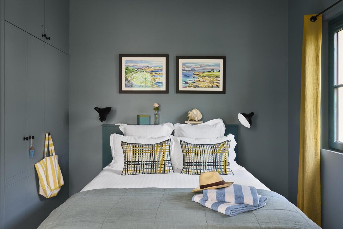 la chambre les sables menus de la maison d'hôtes au croisic la baule - lit queen size 