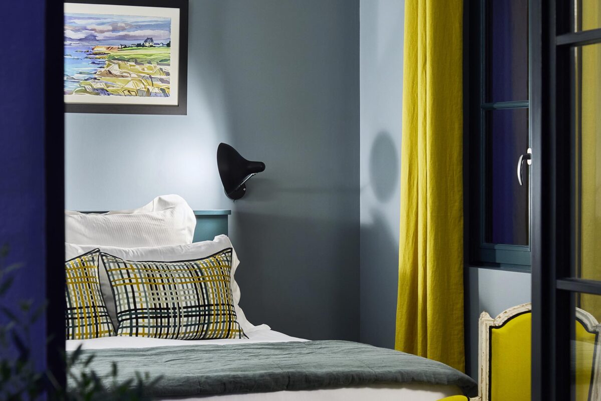 la chambre les sables menus du nuit de la maison d'hôtes au croisic la baule - lit queen size 